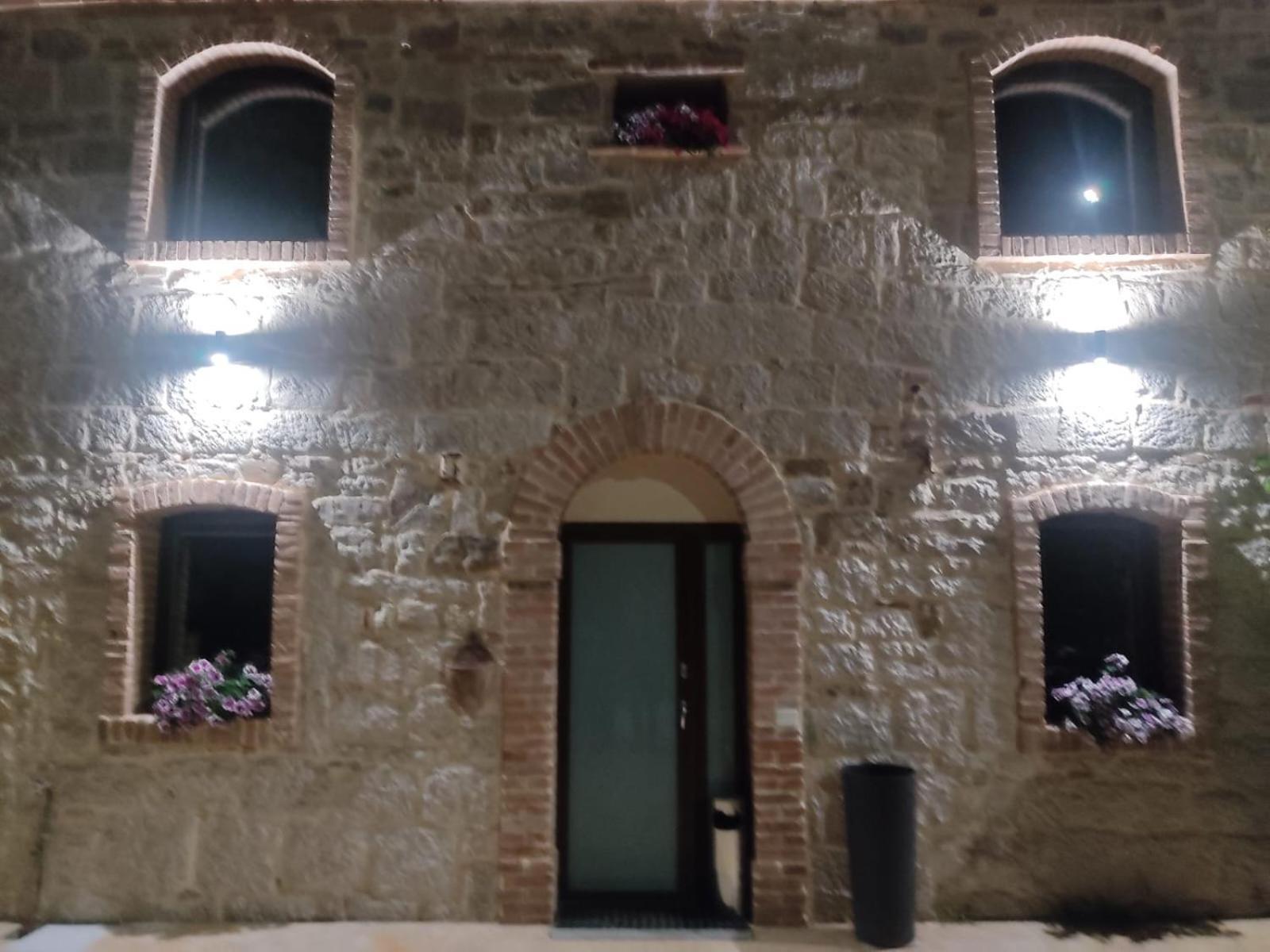 Fuori Borgo Bed & Breakfast กัมโปบัสโซ ภายนอก รูปภาพ